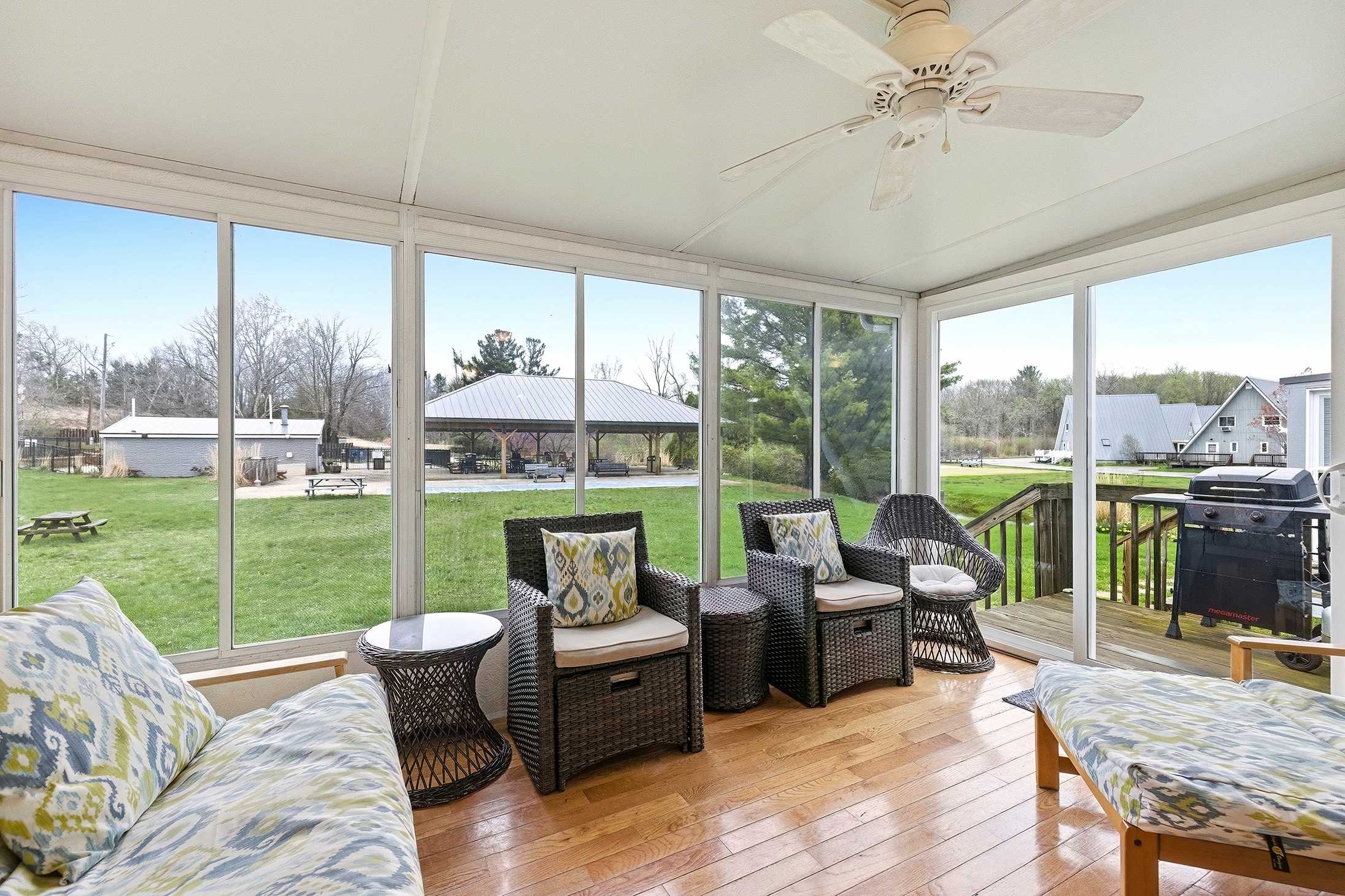 Chalet #44 Nr Resort Pool, Courts & Walk to Beach — photo 1 of 24