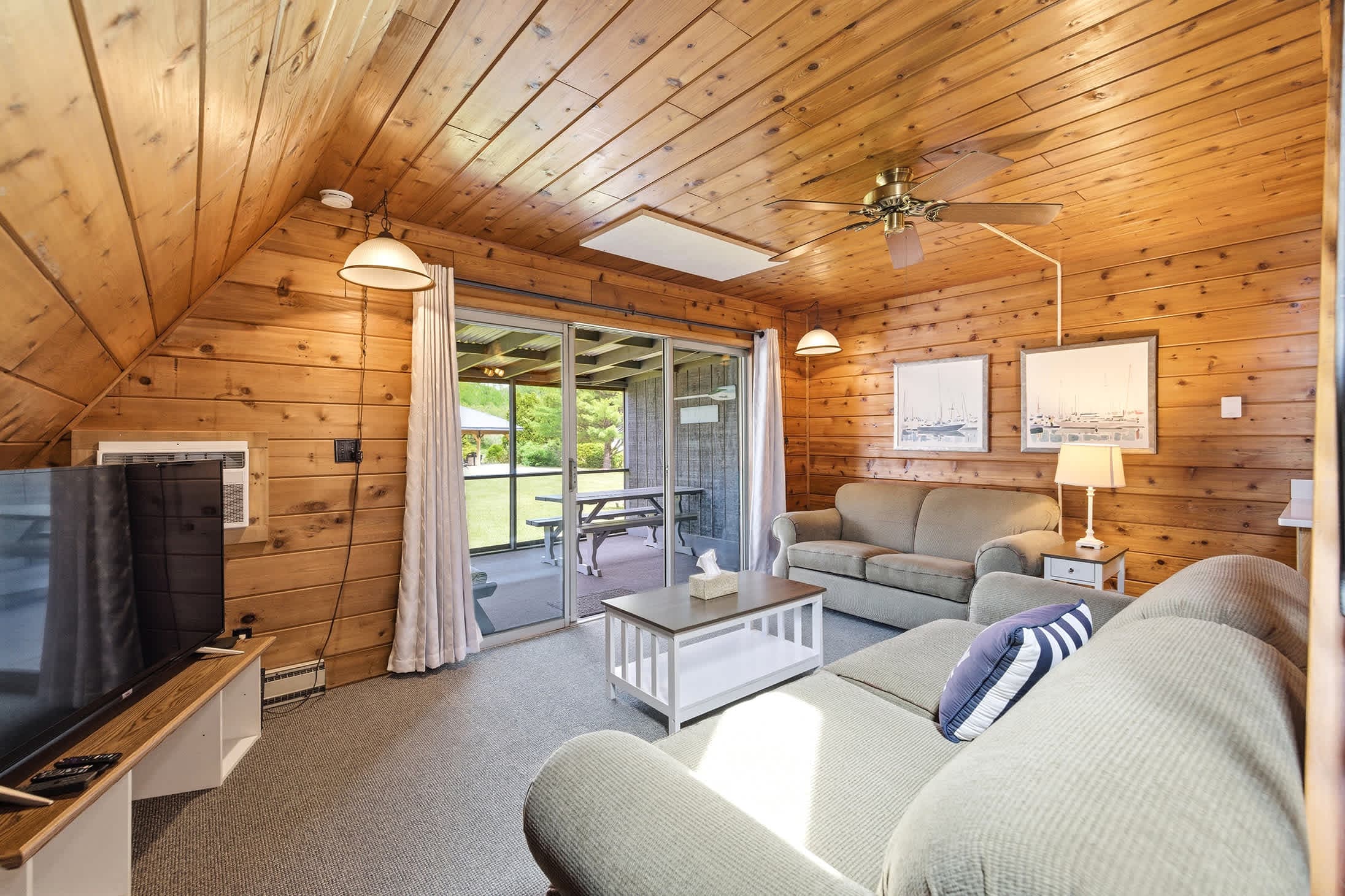 Chalet #41 Resort Chalet Nr Pool & Amenities — photo 1 of 21