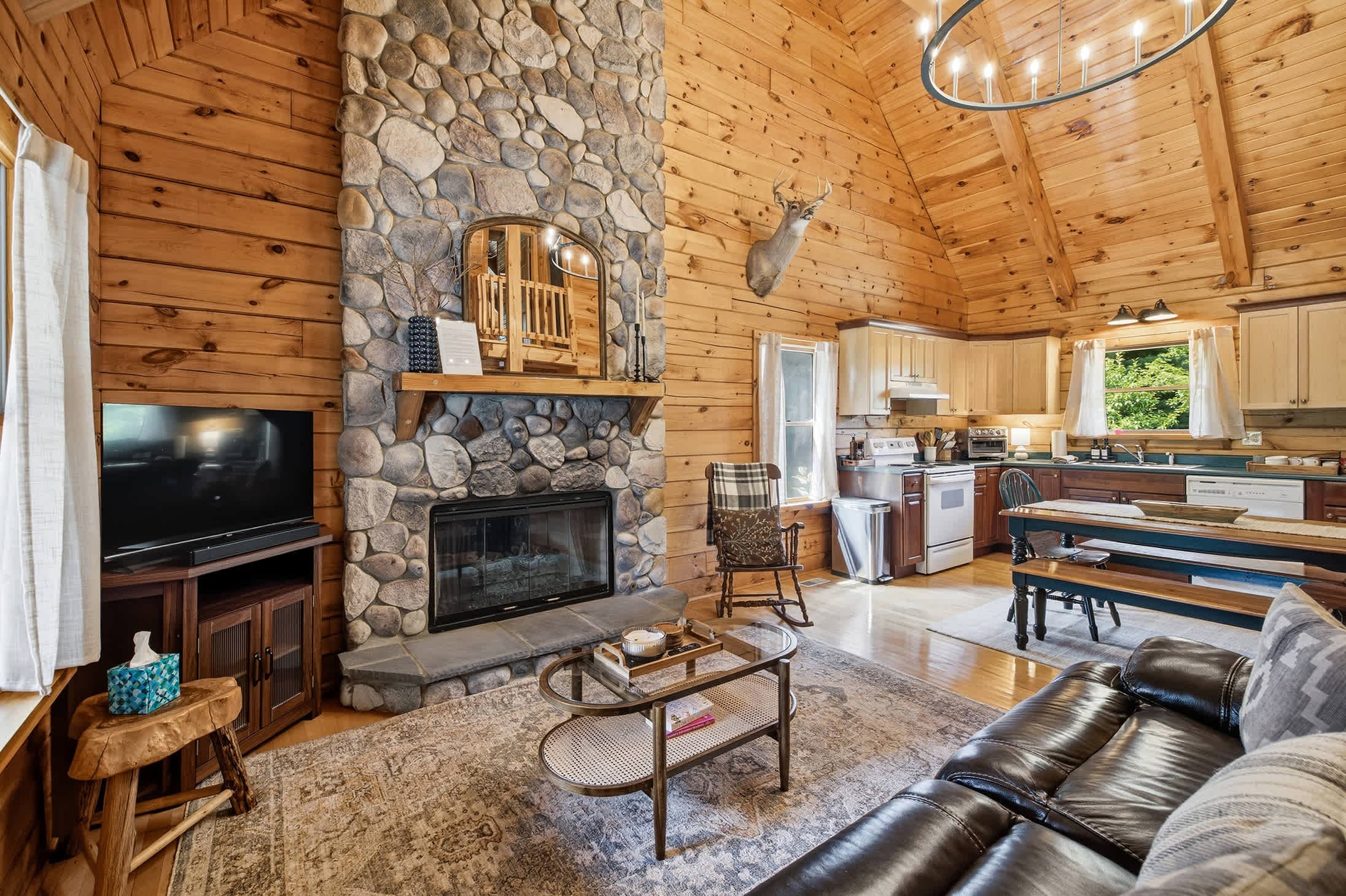 10 Acre County Line Cabin - Private Pond & Firepit — photo 1 of 24
